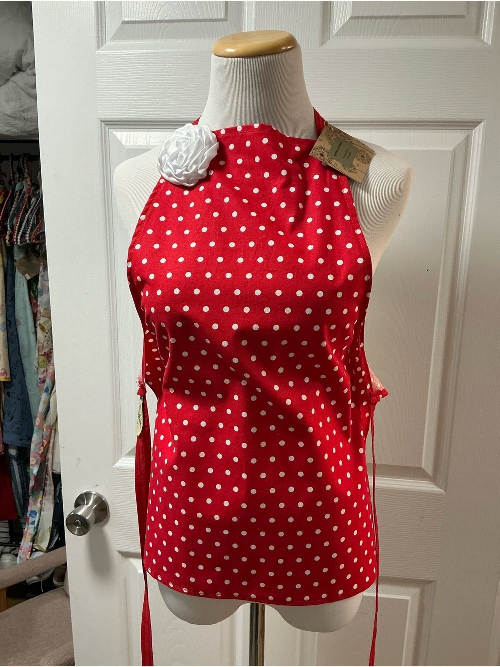 2008 - Red Polka Dot Kitchen Apron - Classic Halter Style - Picture 3 of 3